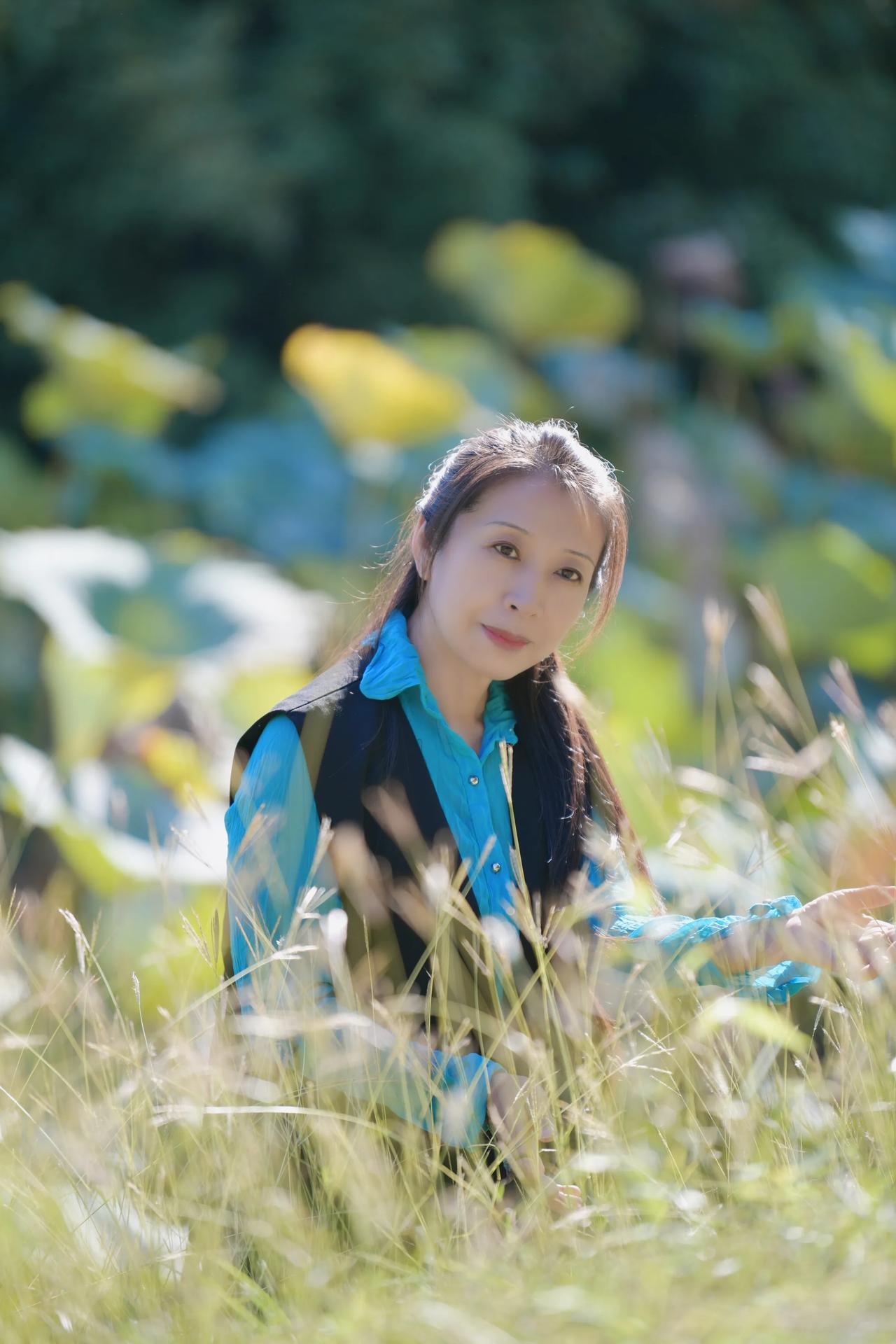 金秋十月，秋天的味道，拍摄于龙湖公园！#秋冬公园随拍# #晚秋美景抓拍# #秋的