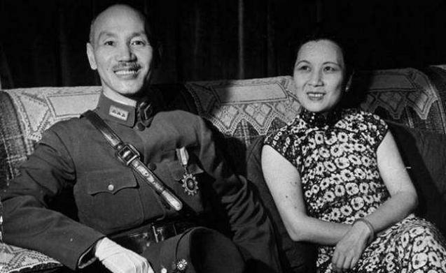 蒋介石生前实际拥有多少财产？宋美龄看见他的遗嘱后为何愤怒大骂不止？
1943年1