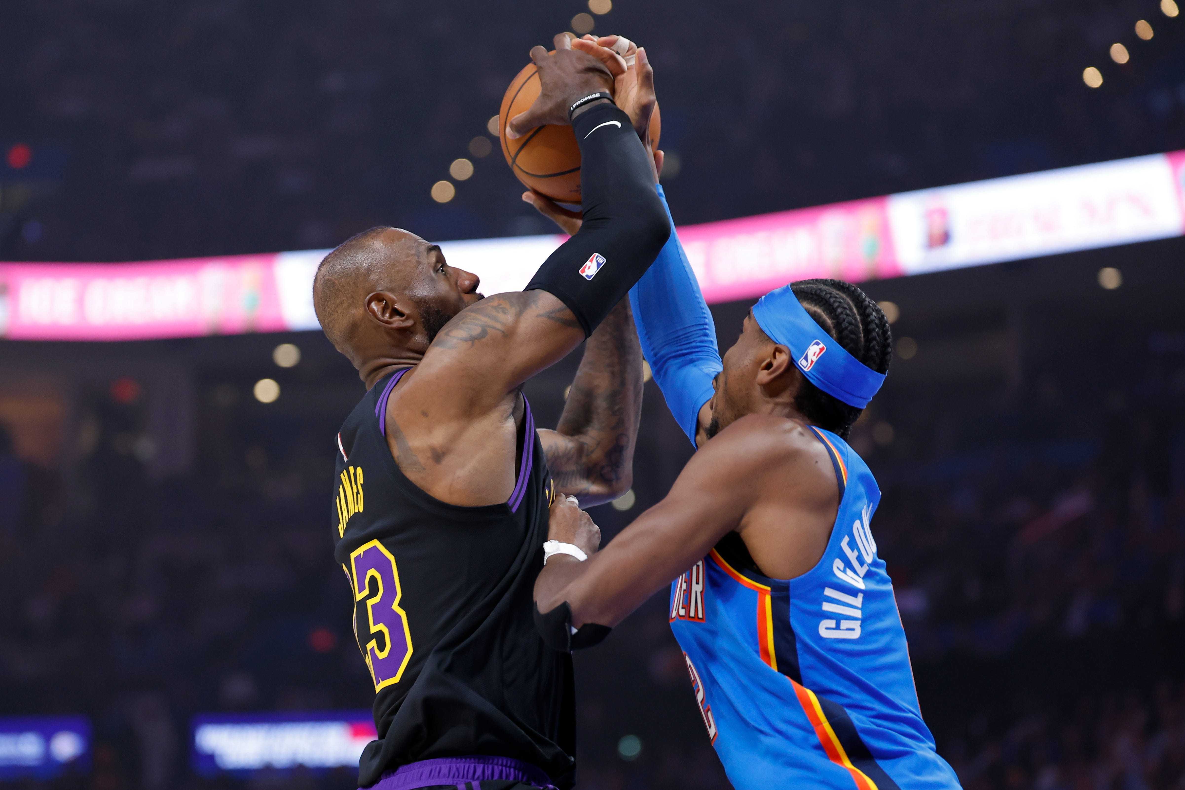 晚安大伙，晚安雷霆湖人惨败雷霆43分多尔特受伤离场雷霆