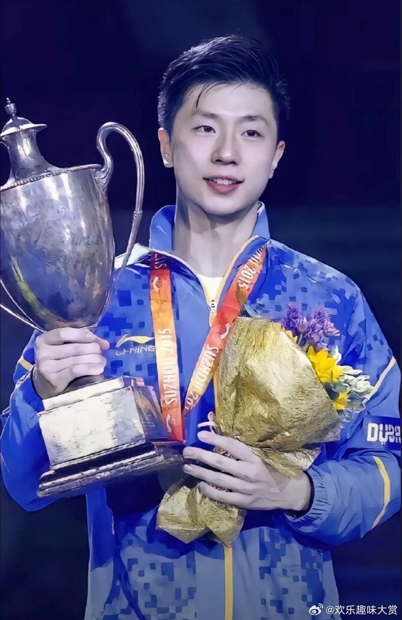 马龙球服基础西装不基础这“两幅面孔”也是被马龙玩得透透了...穿球服打比赛，每记