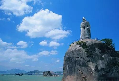 厦门的哪些景点比较有趣？1一2、鼓浪屿。3一4、滩涂赶海。5一6、厦门大学。7一