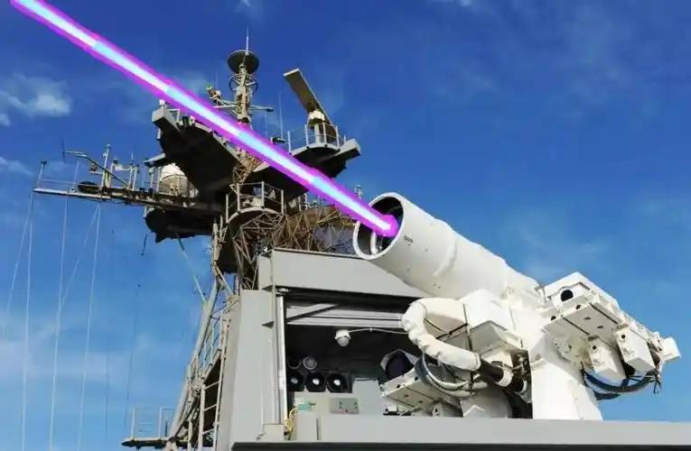 立陶宛人热议中国激光武器称:中国激光武器很好对付，激光武器发射的光可以用“镜子”