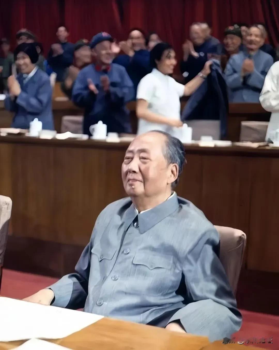 “我老了！
当我的腿，已经无法支撑我站立太久;当我的声音，变得含混不清，需要别人