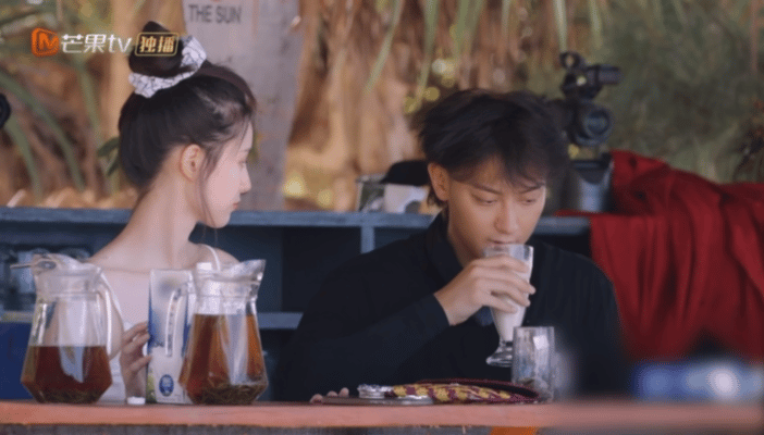 黄子韬鼓励式爱人 小伙小妹换游记 黄子韬这鼓励式爱人属性太明显了！徐艺洋泡茶他在
