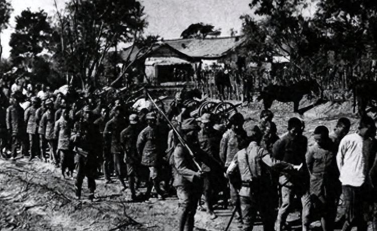 1937南京草鞋峡：5.7万人绝食三日，母亲目睹女儿被刺刀挑杀
 
南京沦陷之后