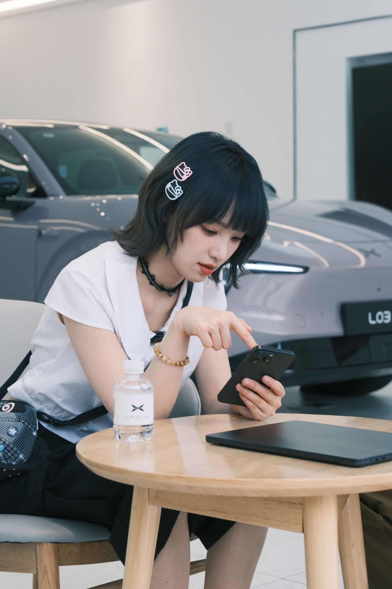 黄灿灿买小鹏MONAL03也要等3个月 出行理想搭档被黄灿灿发掘！舒展流畅的车身