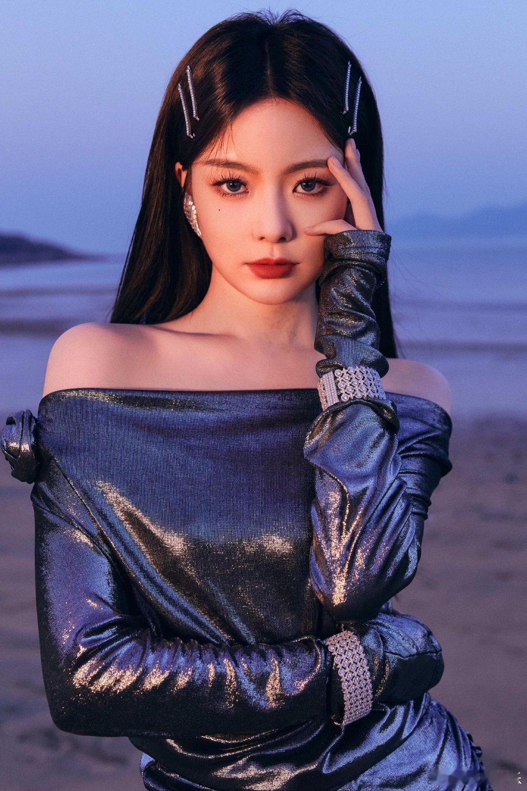 #硬糖少女303##陈卓璇# 今日份糖妹新鲜物料陈卓璇松兰山音乐狂欢节工作室更新