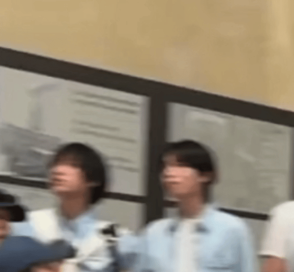 真是猪来的 别人在那耍帅他在这嚼嚼嚼 