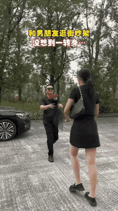 这女子哪来的底气，她以为她是谁？男子有骨气。