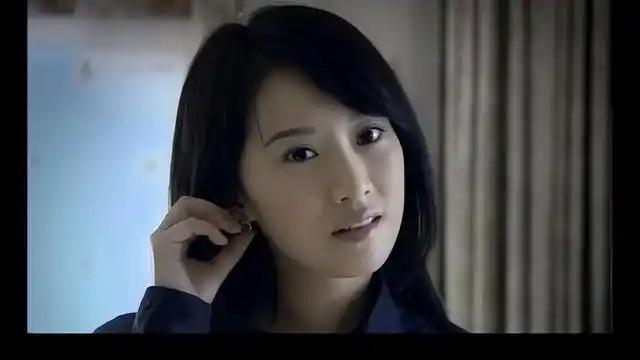 海藻是个物欲很低的人，她毁在了海萍的欲望里。这是我刷到的一个评论，说实话我不认同