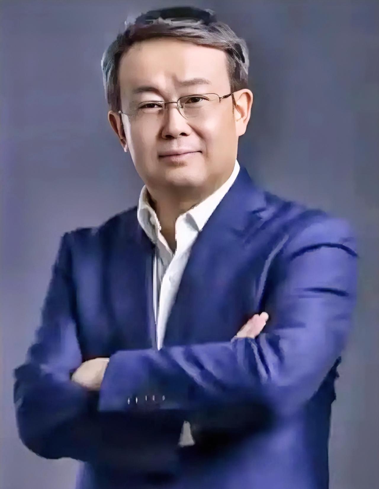 项立刚这次确实是把话说到位了，听着刺耳，但理儿是真硬。我就纳闷了，那些在国外待了