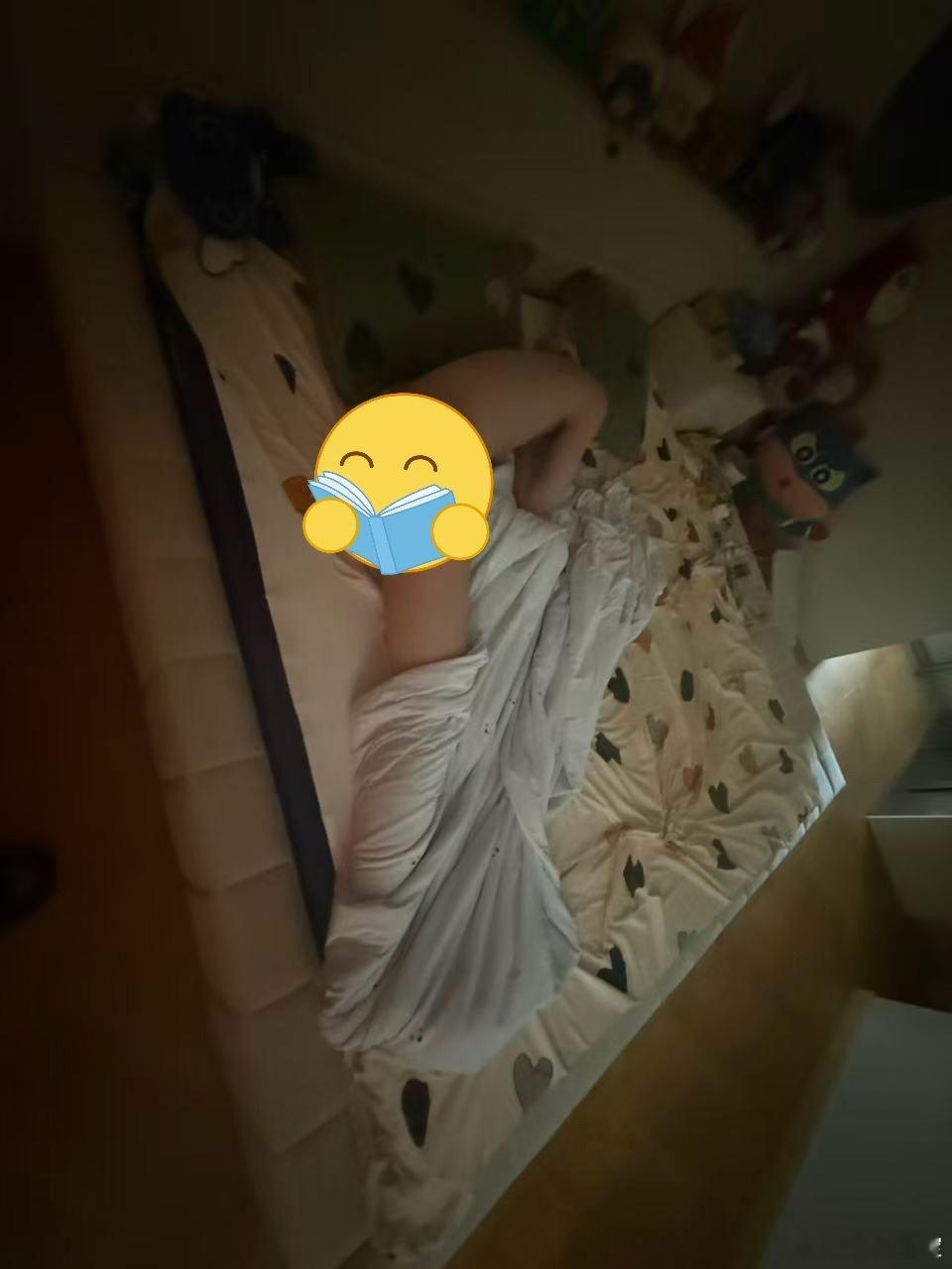 咱的睡姿也不是很好昂