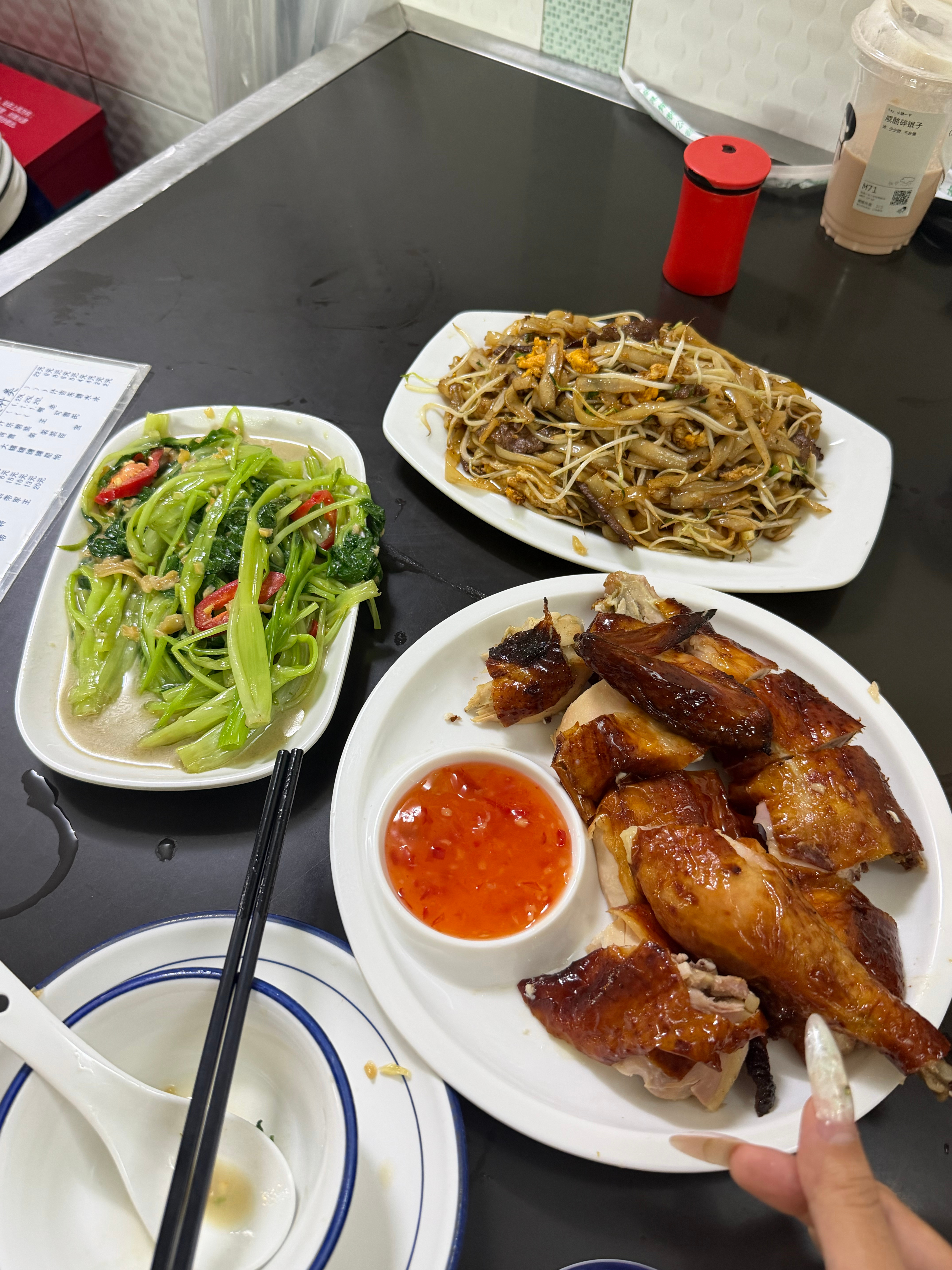 跟二灿随便吃点米琪吵吵屋