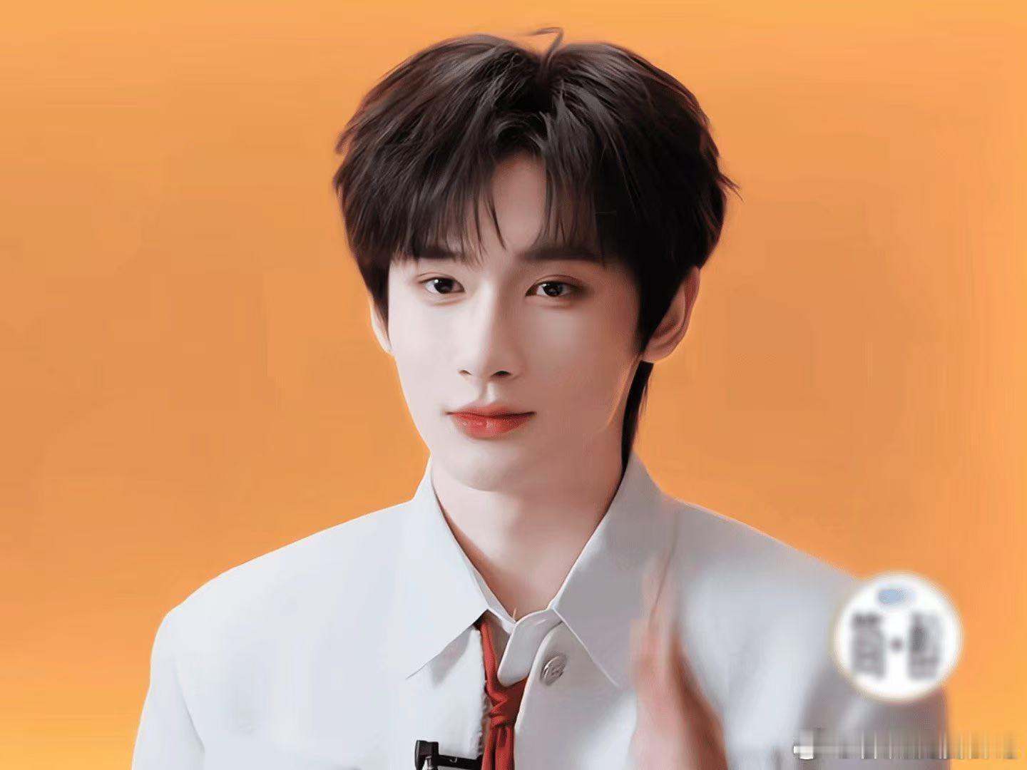 余宇涵天选瓦学弟余宇涵余宇涵内娱电竞系帅哥补货了真的被余宇涵狠狠惊艳到，颜值本身