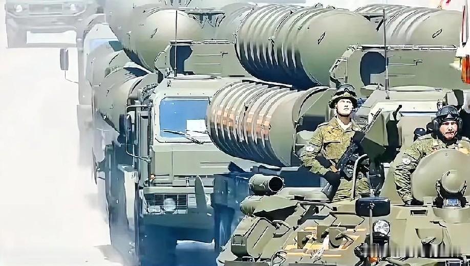 1月13日凌晨的最新消息，速报，全都不容错过，第二条：俄2025年超千种新军事装