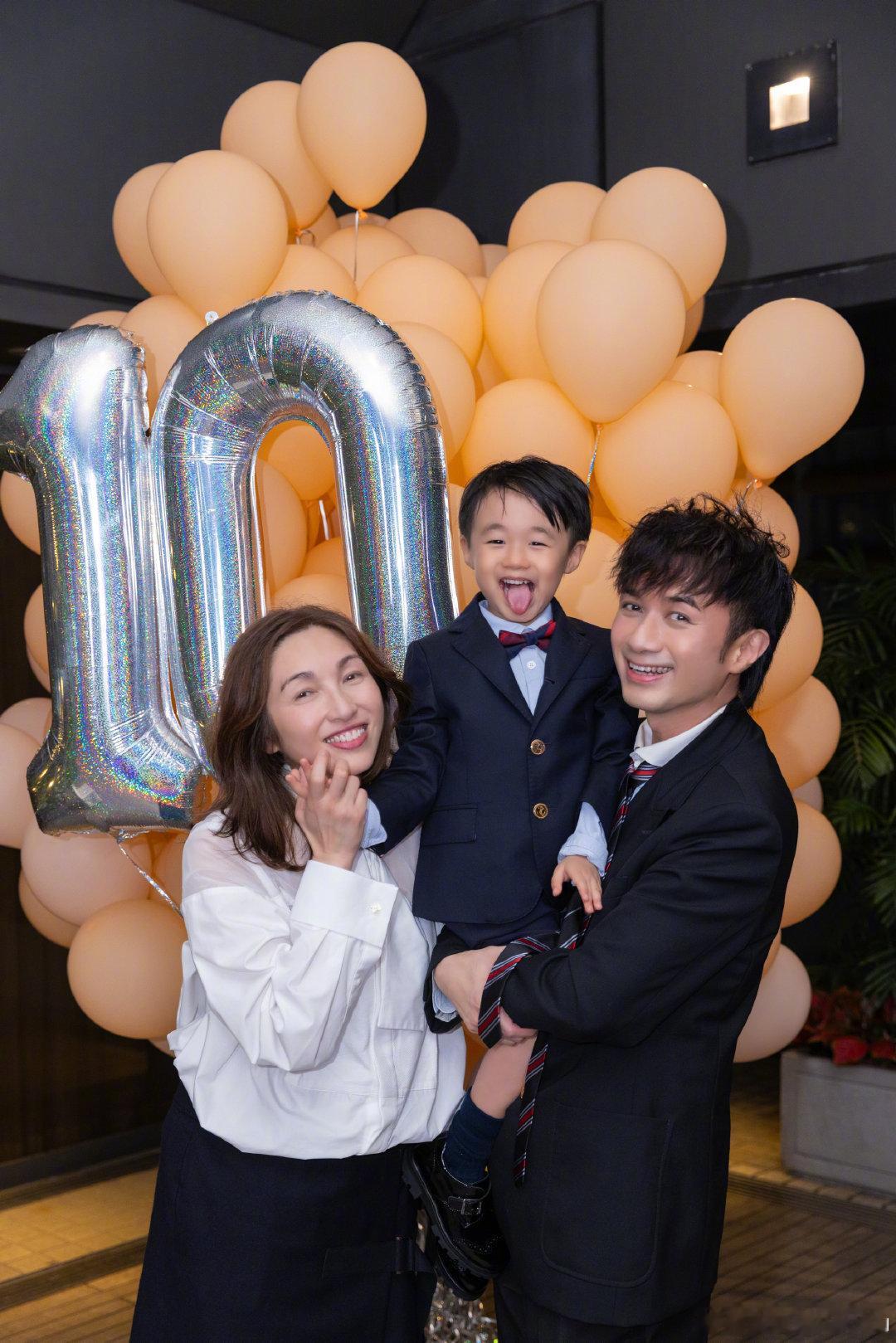 古巨基4岁儿子近照 古巨基4岁儿子近照 