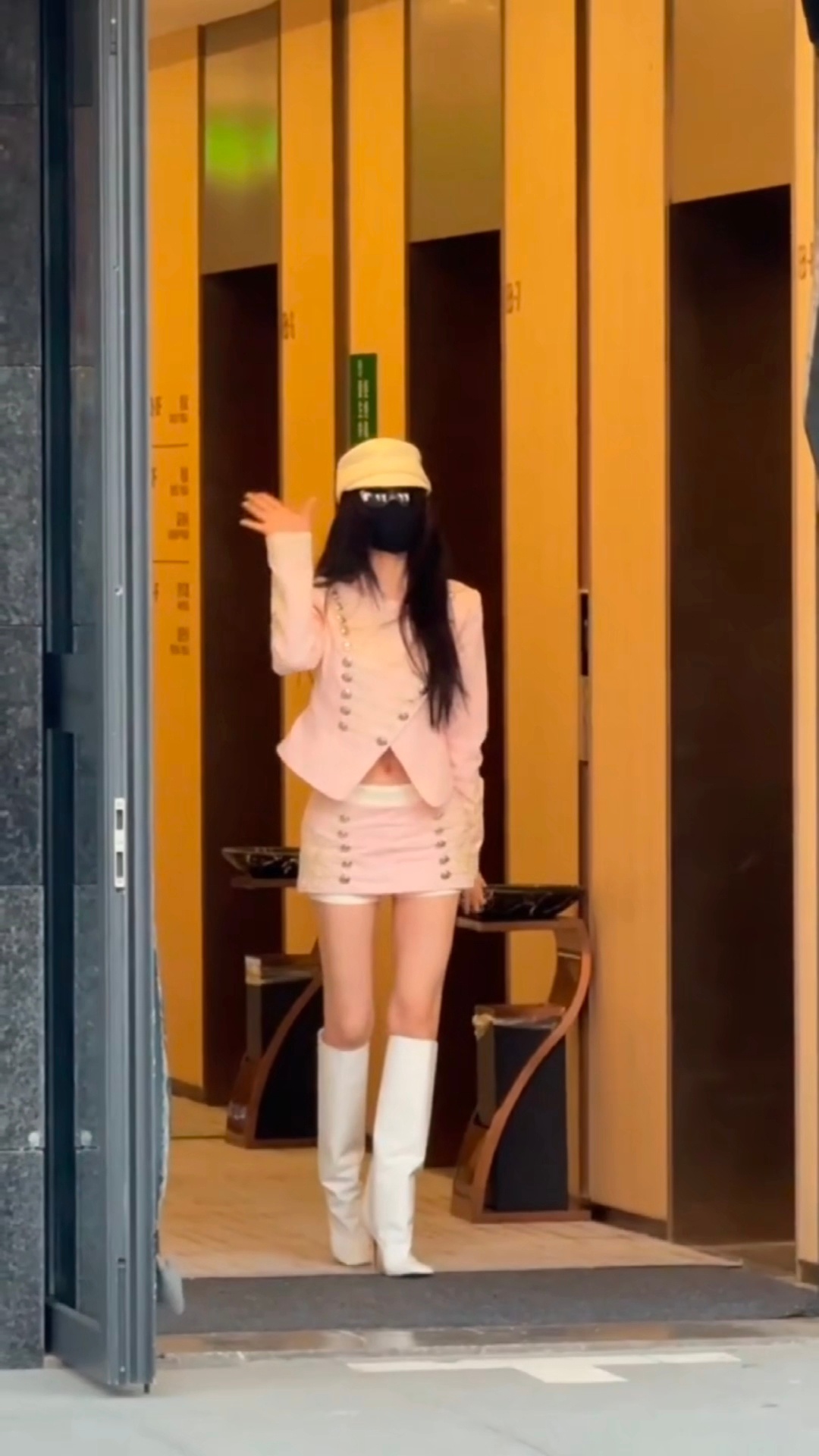 严肃喜欢💗🫡虞书欣何盼 ​​​