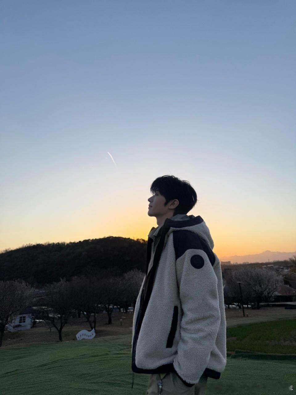 吴俊霆酸菜白肉说唱吴俊霆低音炮rap 你们觉得演员跨界做音乐创作，是否能拓宽自身