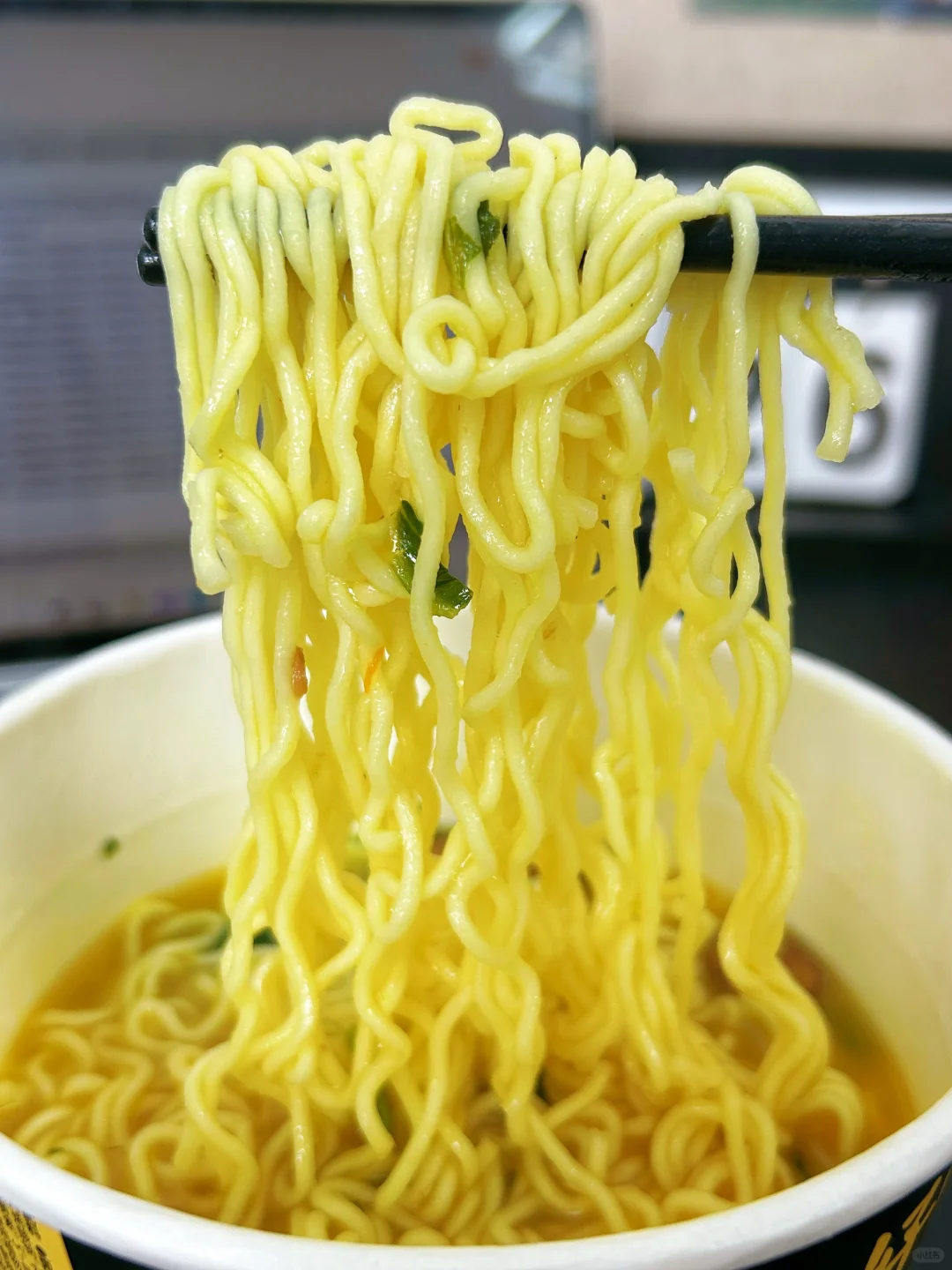 深夜加班ing|谁懂这一口鸡汤面的含金量啊
