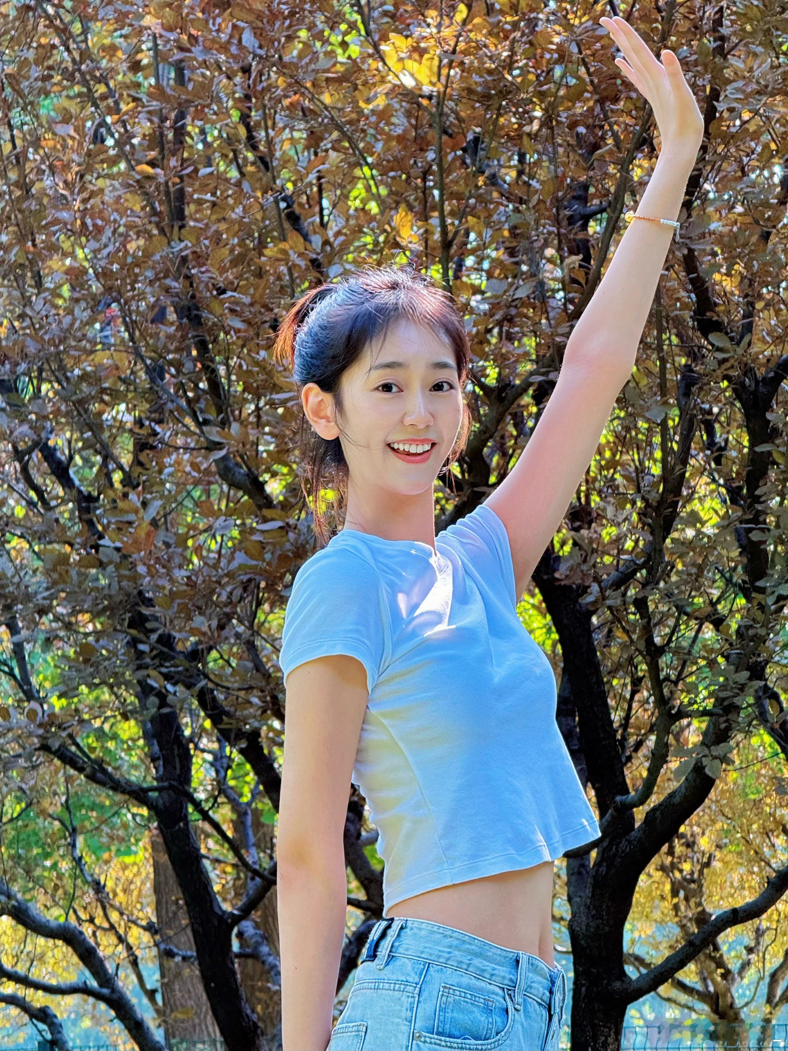 “大树会拥抱每一个抬头的小孩！”🌳☀️生活有星意 ​​​