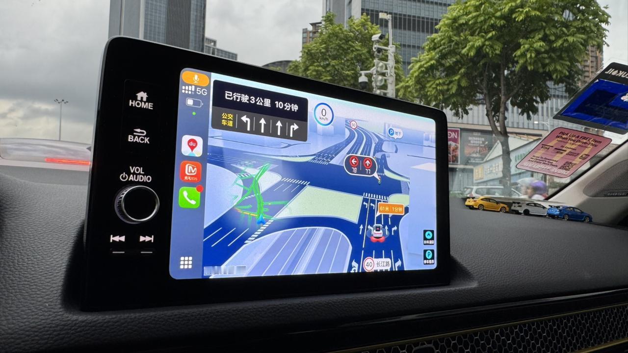 刚用CarPlay才发现，原来百度地图变华丽了…
V21版本怎么好看那么多！
型