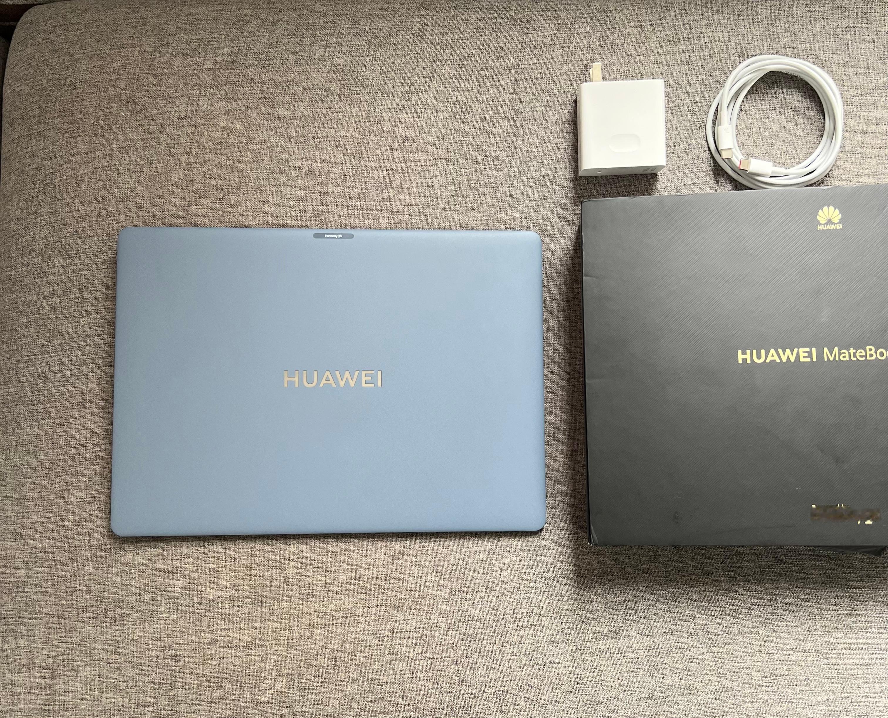 华为MateBook Pro 14.2寸 柔光版 32GB+1TB晴蓝，98新全