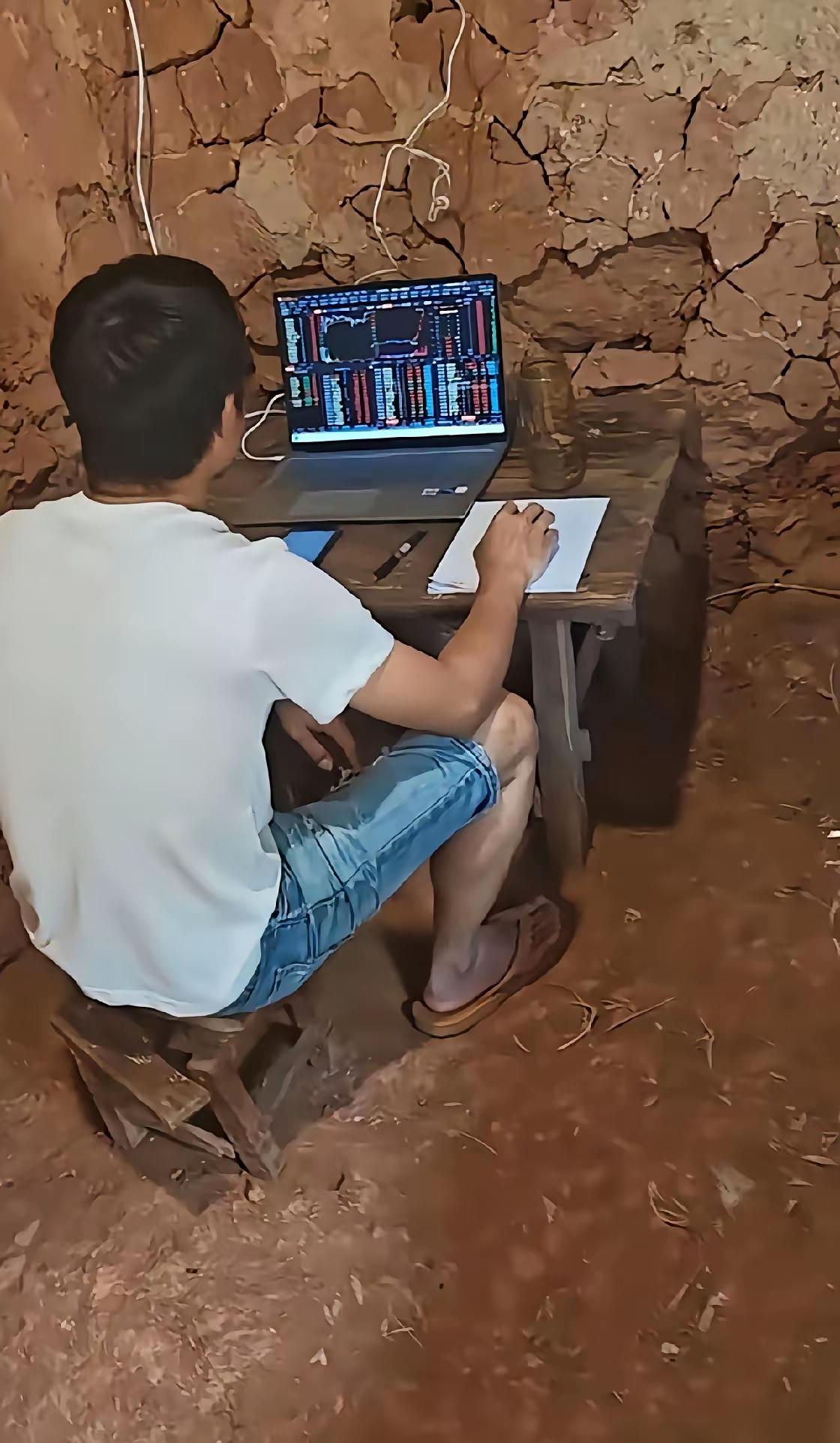 炒股把家都炒没了，结果还死性不改，这样的人该如何做才能让他改邪归正？