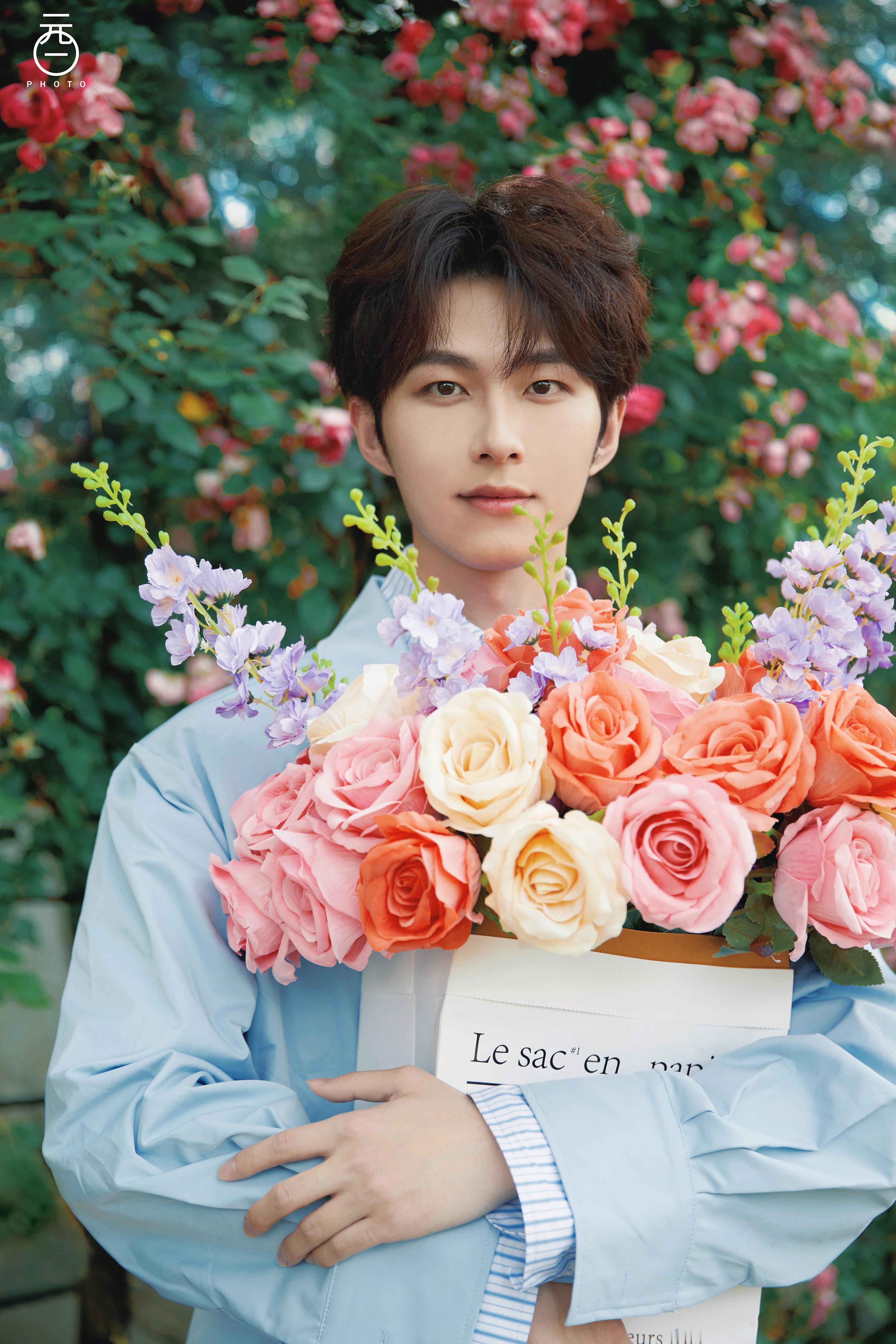唯你的长夏永不凋落🌸我拍摄的李歌洋摄影李歌洋 ​​​