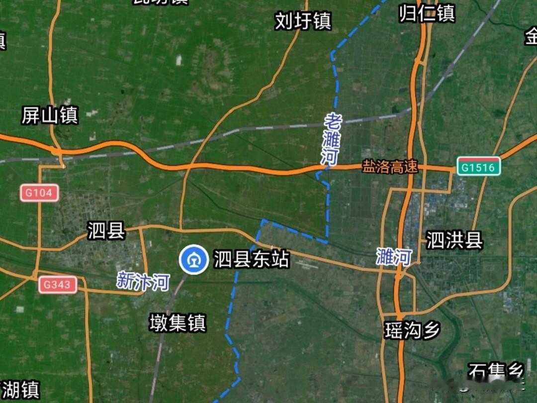 在苏皖交界之处，合新高铁泗县东站（安徽宿州）由于距离泗洪县城仅仅约20公里，被网