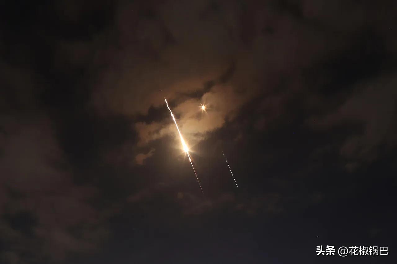 这回以色列真是被打懵了。死了几千人，前线直接被撕开，自己都没想到这么惨。本来觉得