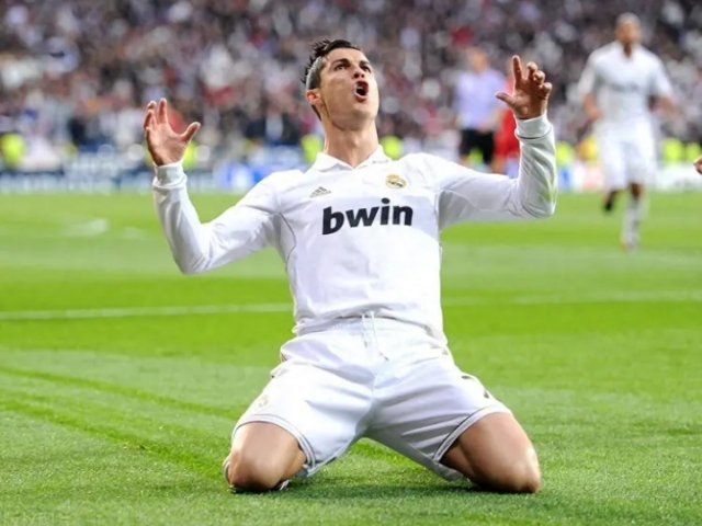 ᴴᴬᵛᴱ ᴬ ᴳᴼᴼᴰ ᵀᴵᴹᴱ◡̈ 🍺酒从眼前过，不喝是罪过今天作业来了，没