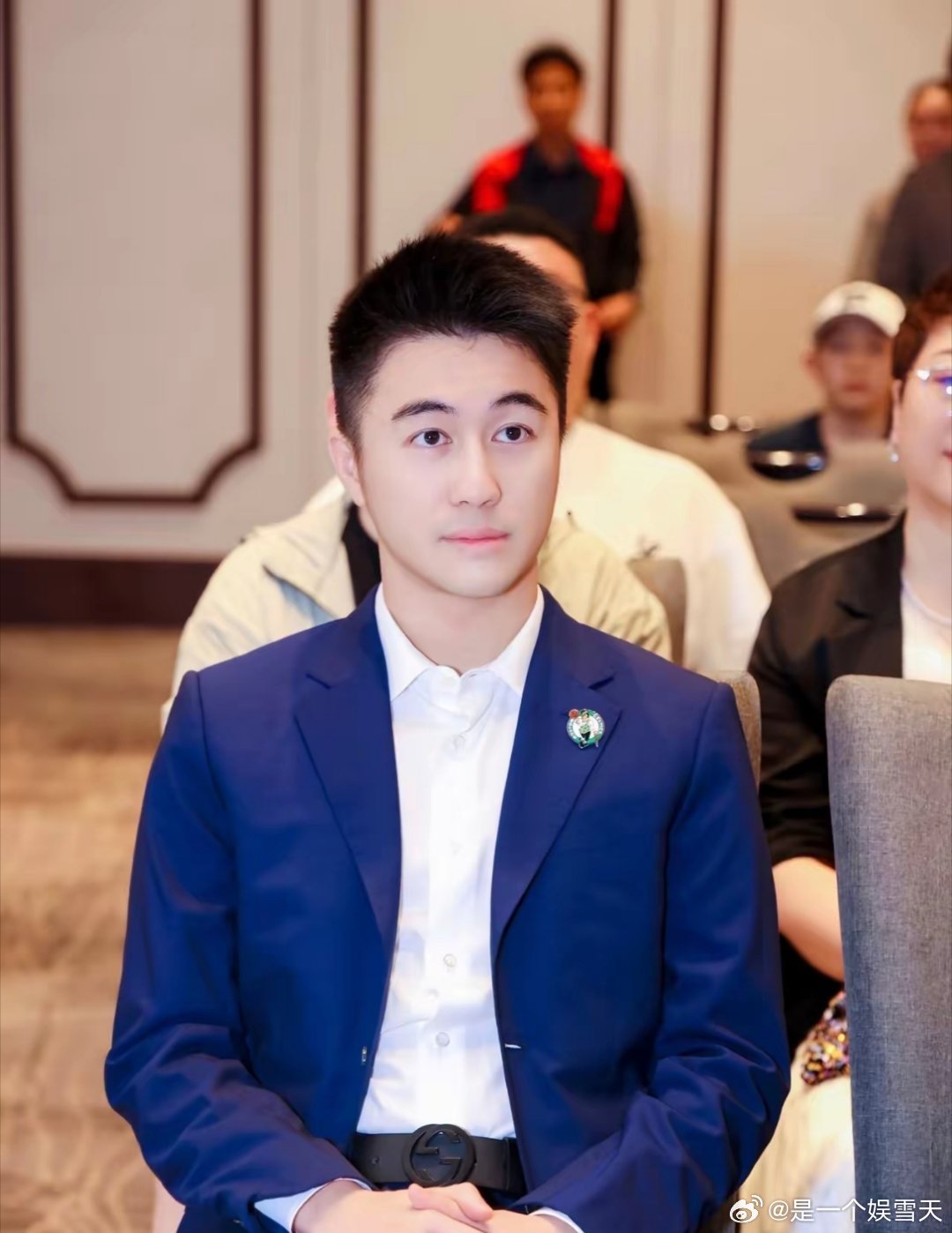 何遒君说奚梦瑶是“家族骄傲”现在才真的明白，他娶得不是老婆，而是对外展现他家实力