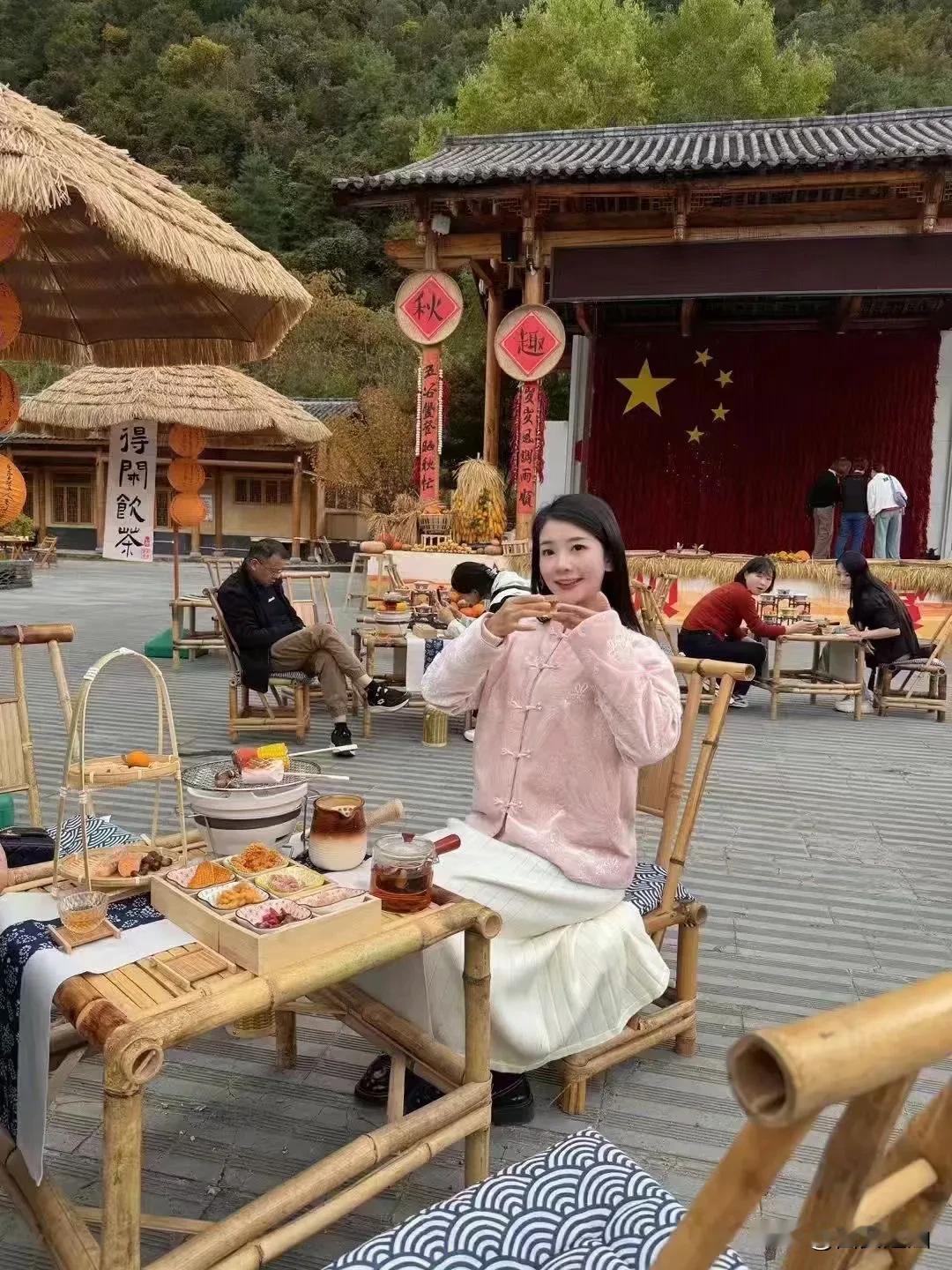  坝坝茶、小火锅，Add：汉中市留坝玉皇庙两河口村，农文旅融合的新样板。来最美乡