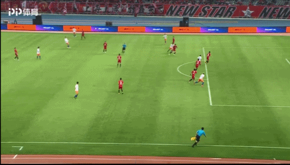 泰山队外援格德斯早有先例，这种进球算不算有效，主要在于裁判的把握，判无效也无可厚