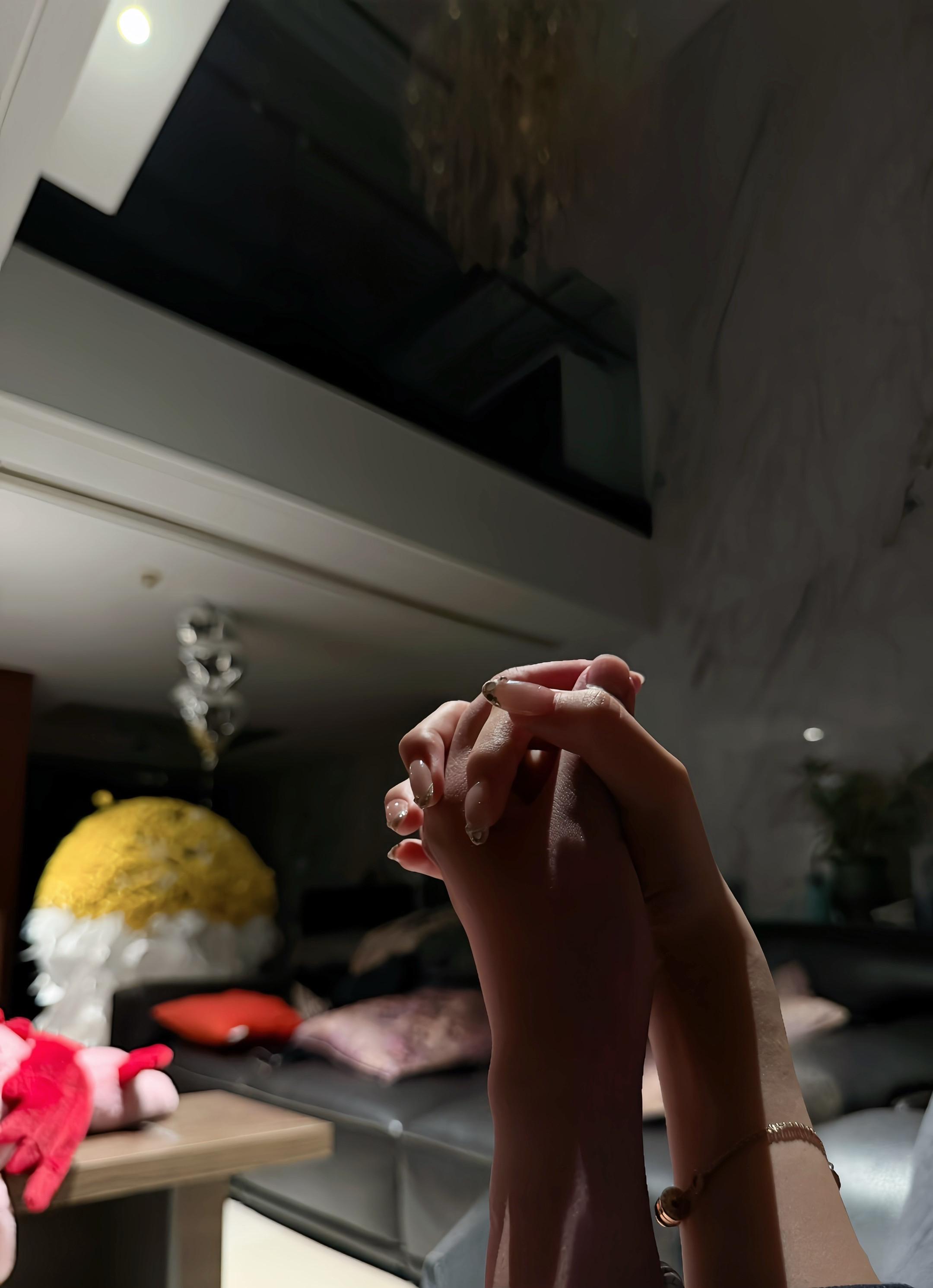 我愿以后 能抓紧你的手