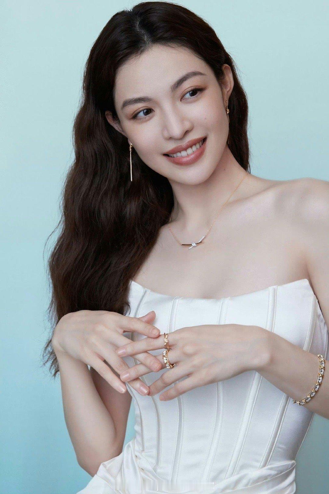 钟楚曦今日TiffanyAndCo大片 ​​​