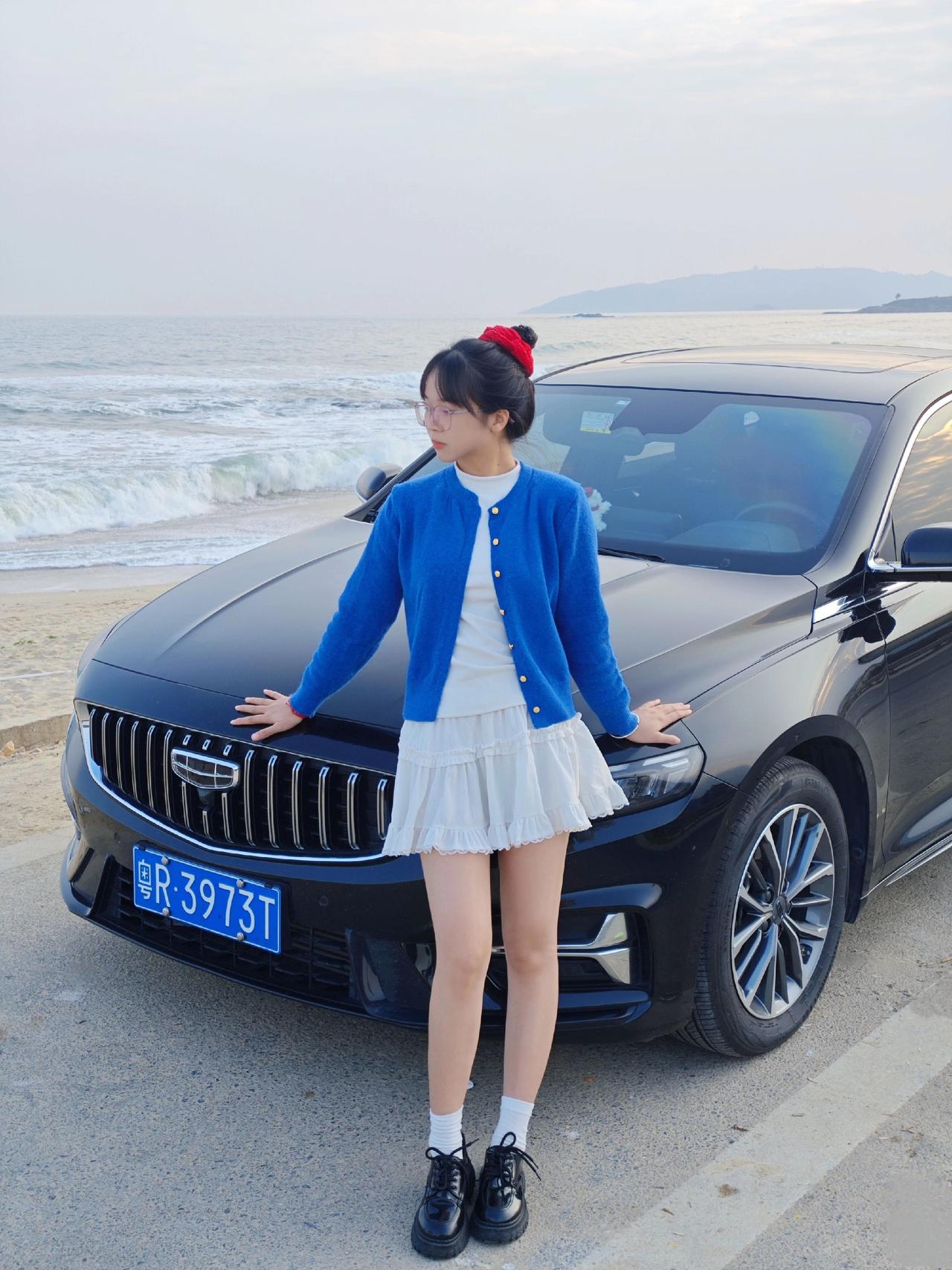 坐我星瑞副驾不好吗？我带你去看海呀！星瑞 挡不住的颜值 吉利汽车 海边拍照