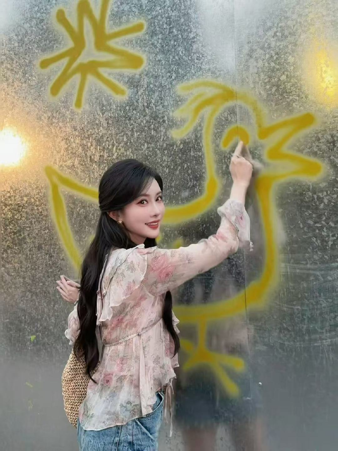 孟子义桃花坞百灵鸟回家啦孟子义打卡王传君画的百灵鸟百灵鸟和小百灵鸟