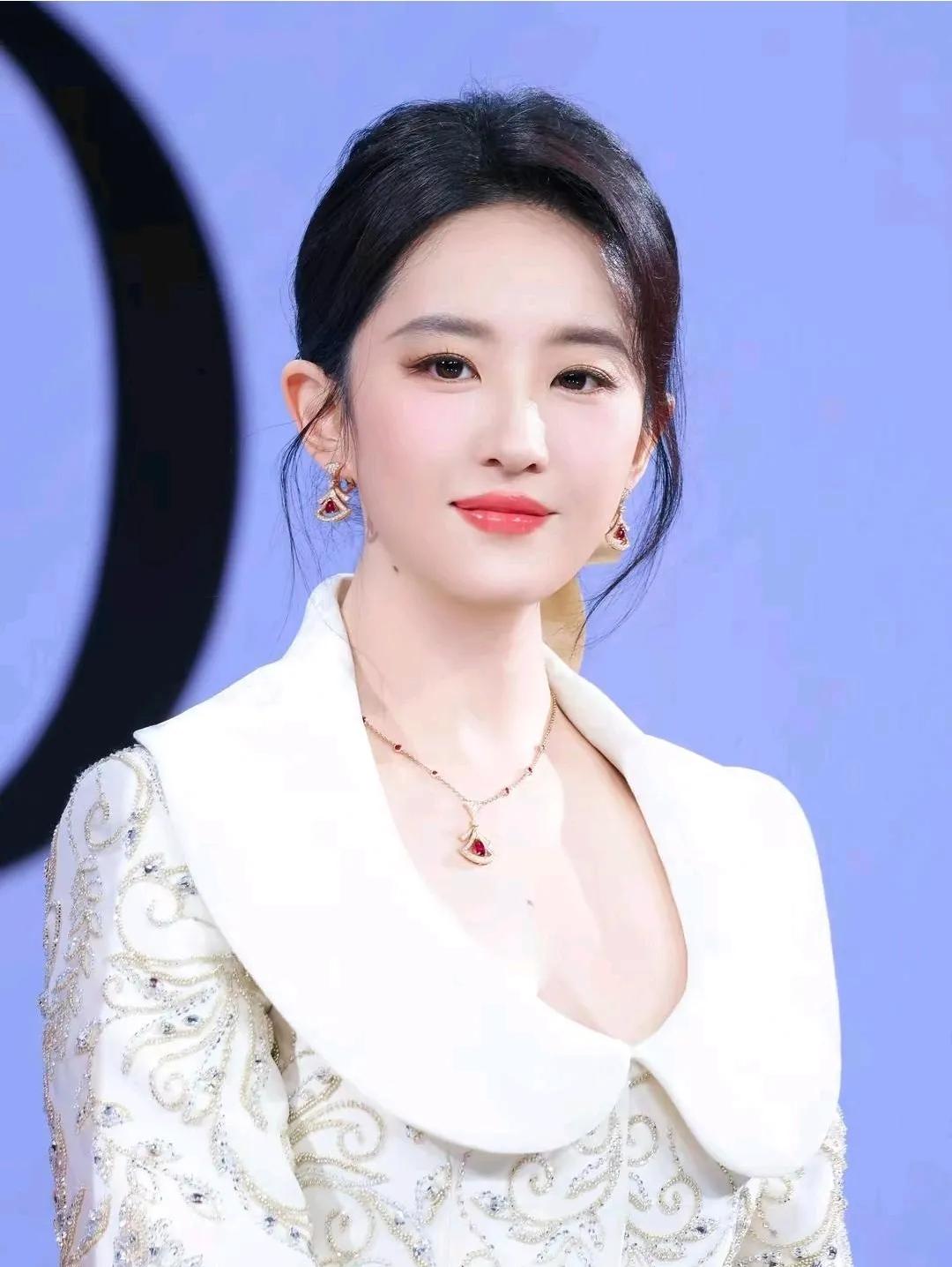 刘亦菲