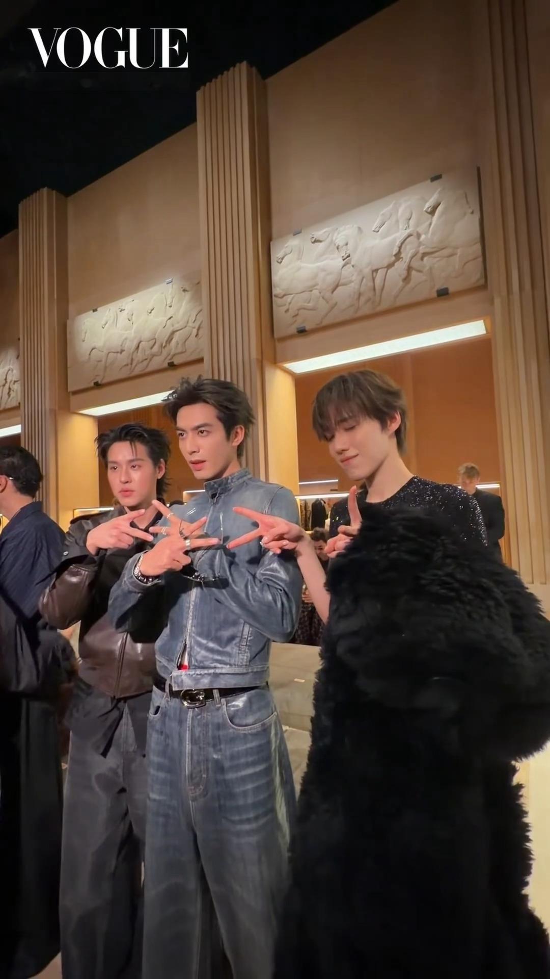 好搞笑的小树杈 aaaaaa gucci大秀 ​​​