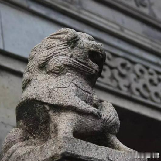 《鲜为人知的事，靖国神社前摆放着一对中国国宝，是100多年前侵华的战利品，日本该