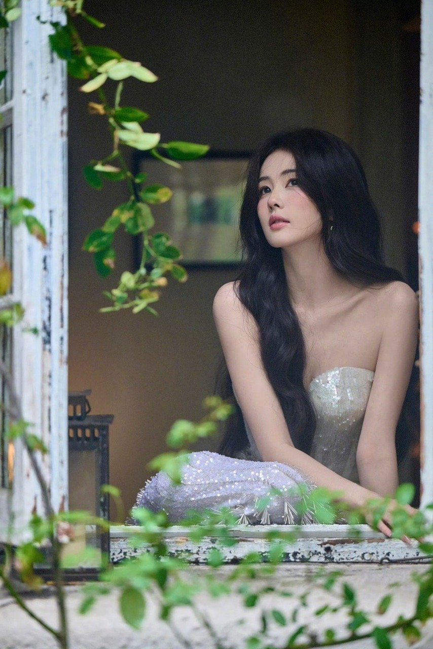 白鹿商务新身份白鹿商务新身份官宣解锁新身份！！！ 