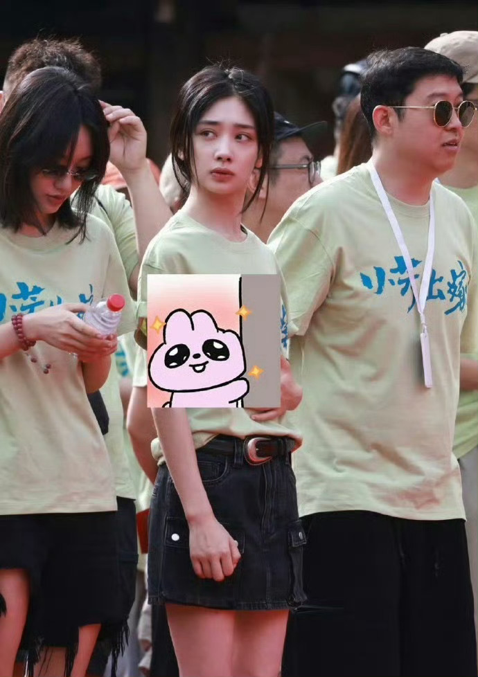 娱乐[超话]辛云来王影璐小芳出嫁开机路透辛云来王影璐小芳出嫁开机 辛云来王影璐小
