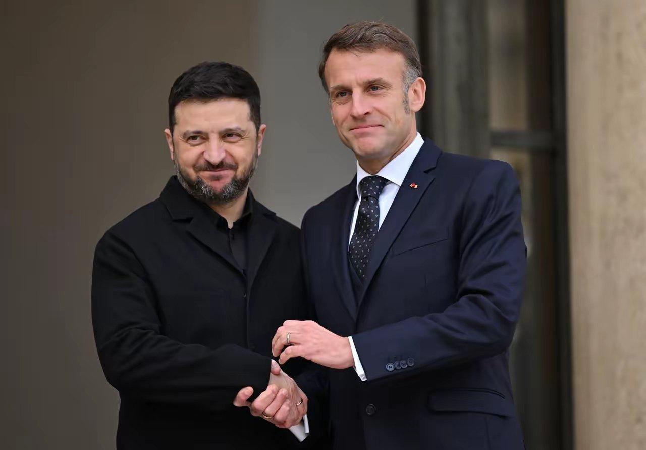 马克龙最近说，欧洲在乌克兰问题上手握多张牌。这位法国总统在与乌克兰、德国和英国领