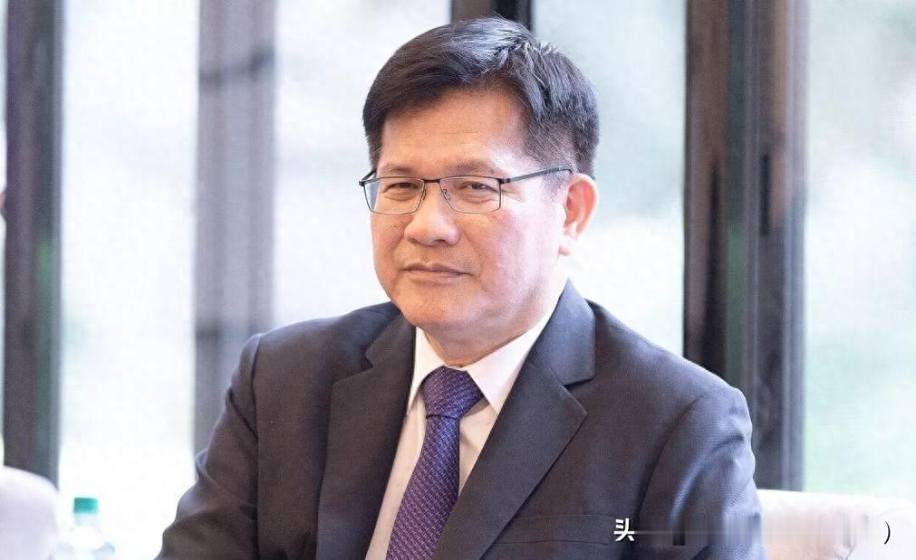 突发！

台高层已抵达非洲，大陆彻底看清：特朗普的最坏打算是什么

台海局势近期