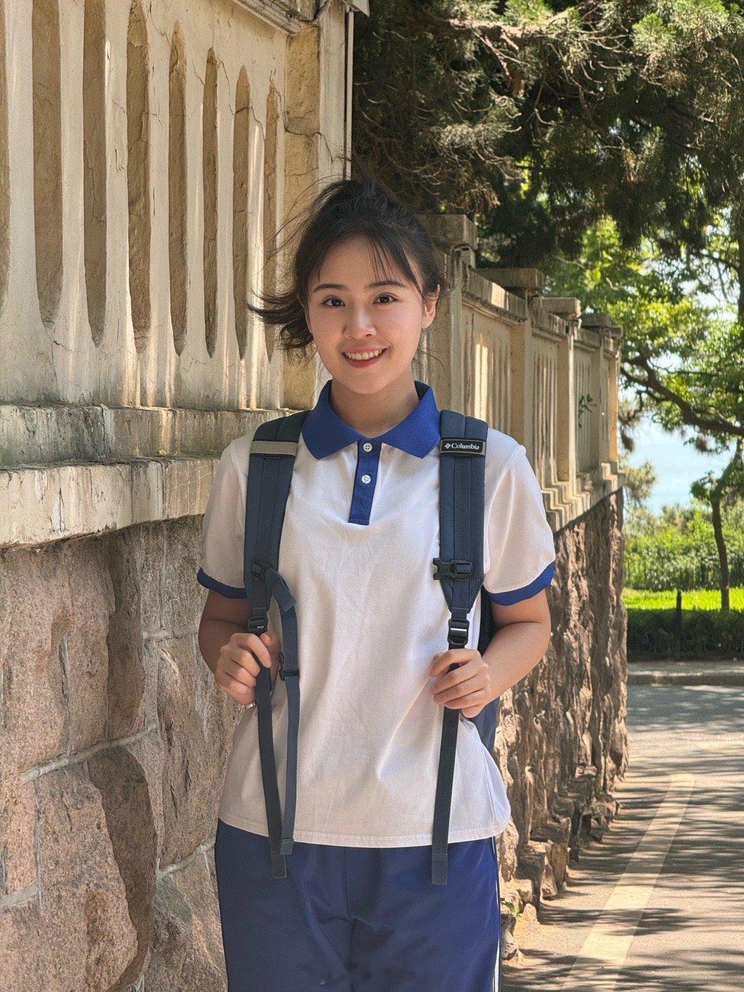 歇后语考试老黄瓜刷绿漆—— 装嫩 ​​​