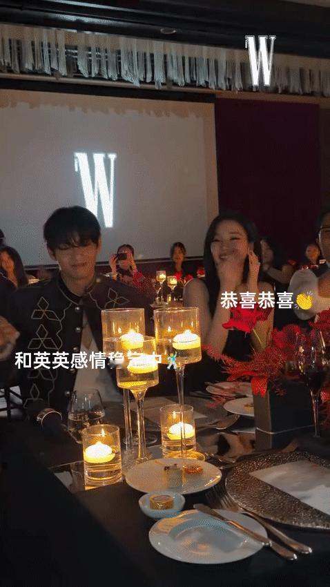 怎么看张元英fans说柳智敏进场摘了珠宝，但其实柳和()坐着的时候还戴着，是因为