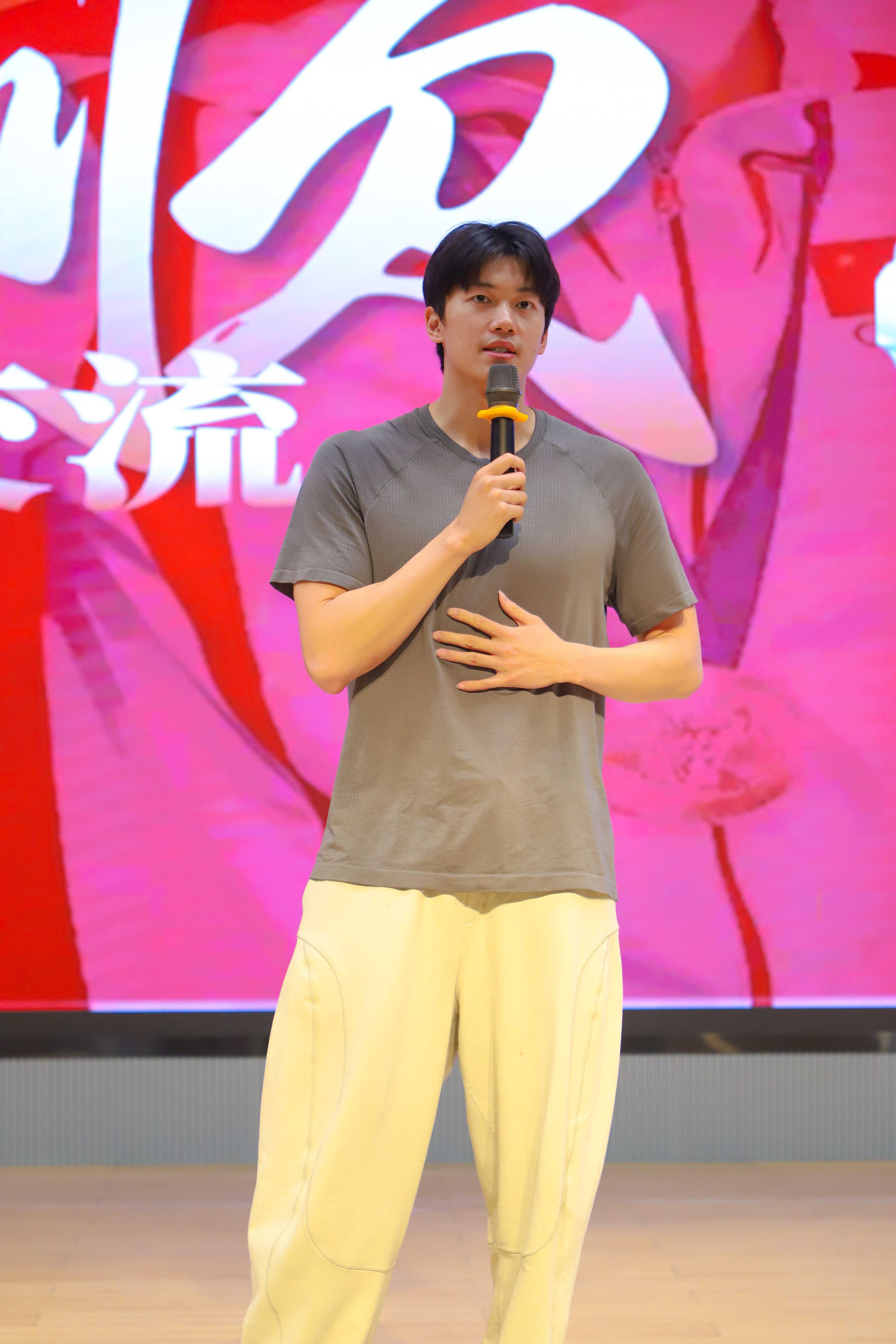 SWim进行时 『10032』20260319 深圳桃园小学冠军分享交流会签名模