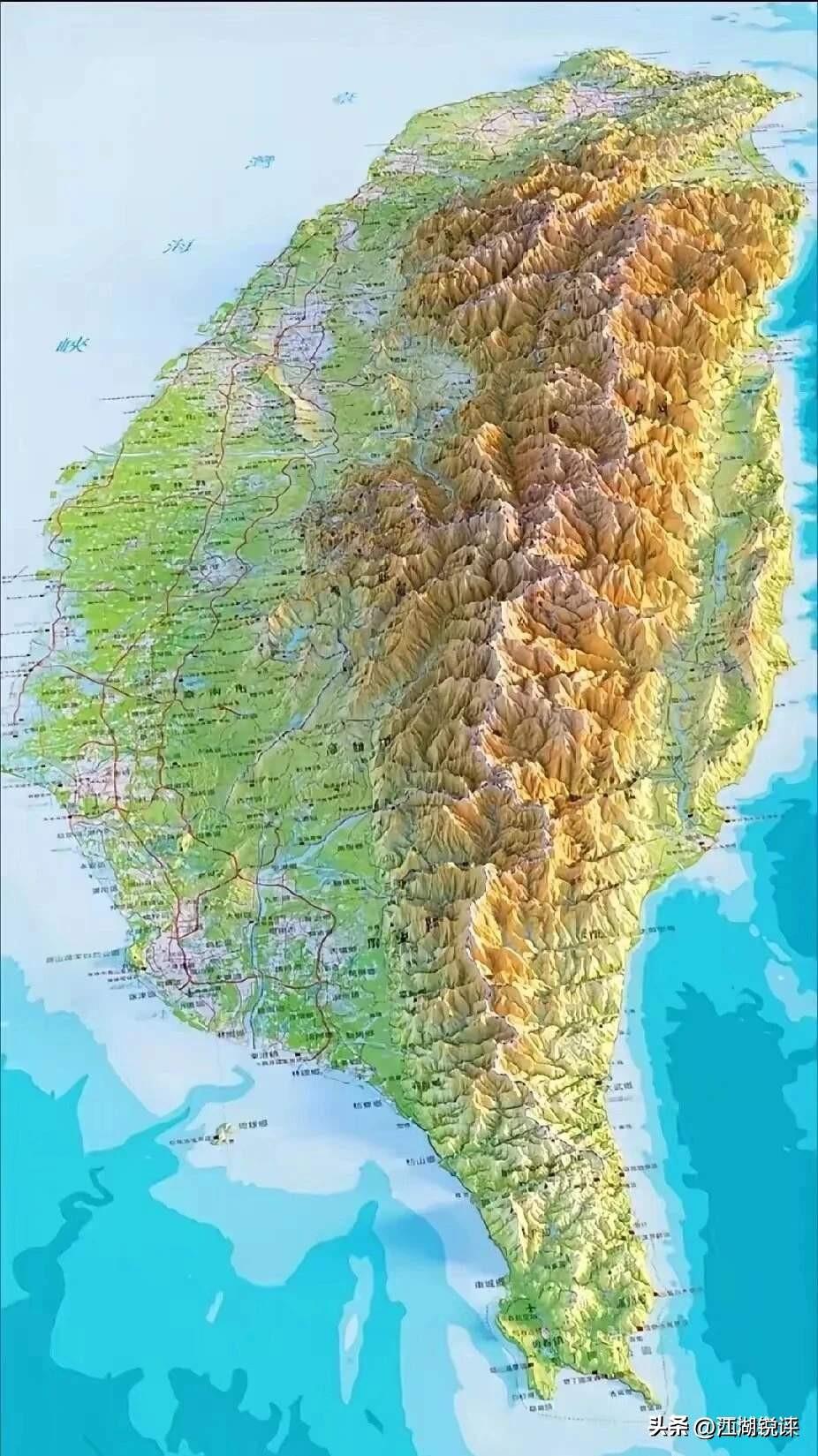 这是台湾3D立体地图，出乎很多人的意料，台湾的的地形南北向都是高大的台湾中央山脉