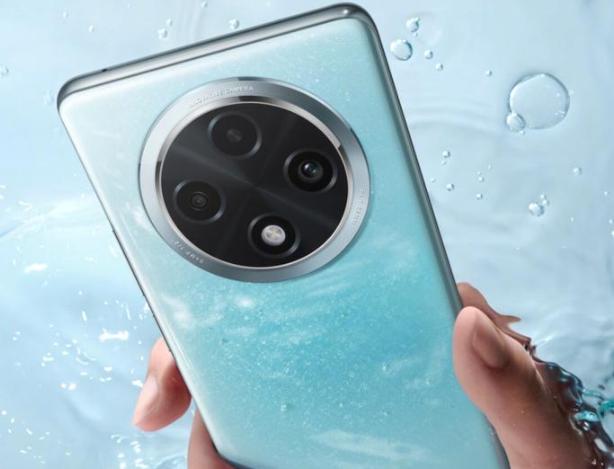 #哪既然如此,有没有兼顾性能、价格、续航的手机呢?#作为一台2499元的手机，我